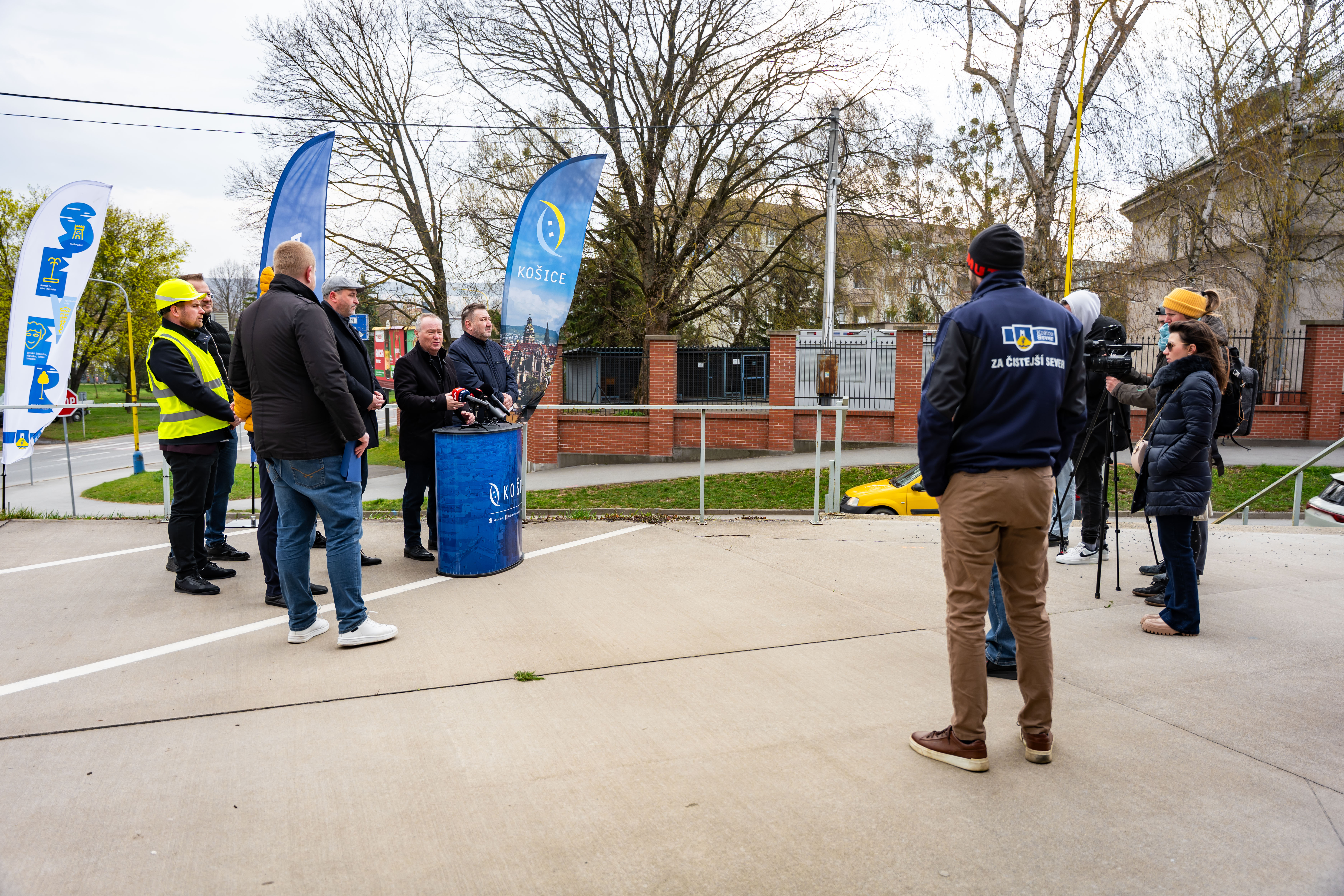 Tlacovy brifing k realizacii okruznej krizovatky na Kostolianskej ceste -1-9